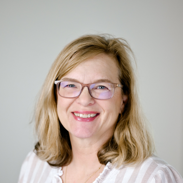 Carla Rhodes